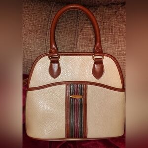 Elegant Carryland Cream and Brown Satchel